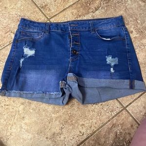 Hi rise size 15 shorts
